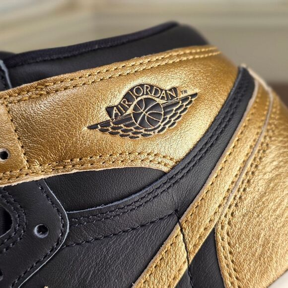 Nike Air Jordan 1 Retro Hi OG Black Metallic Gold FD1437-071 GS 6Y Women's 7.5 - Picture 11 of 14